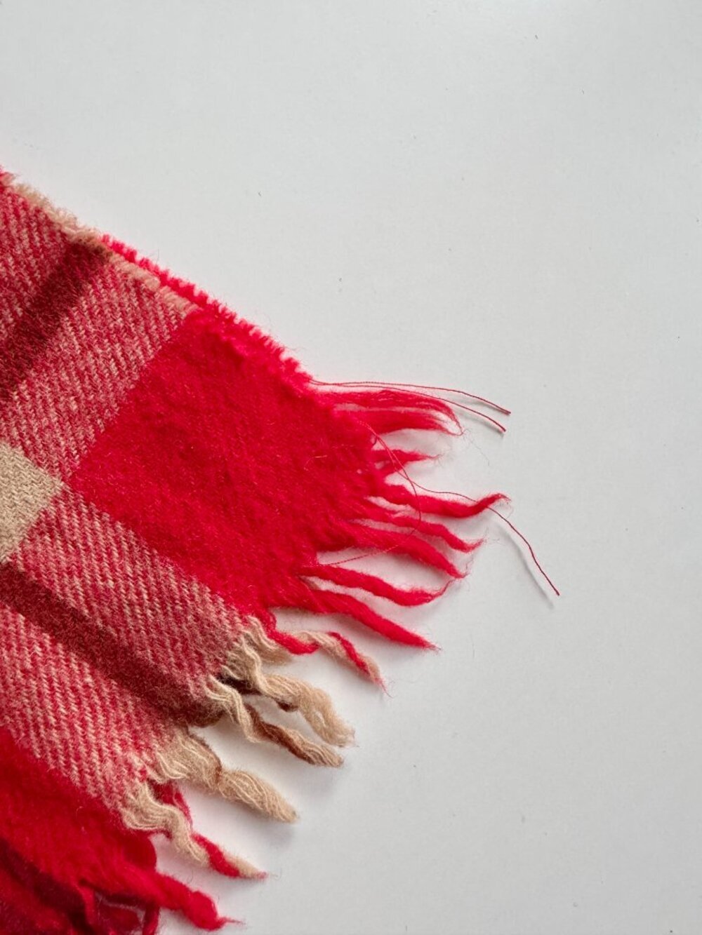 PARIS Red Tartan Check 100% Lambswool Fringed Rectangle Scarf - Picture 10 of 11